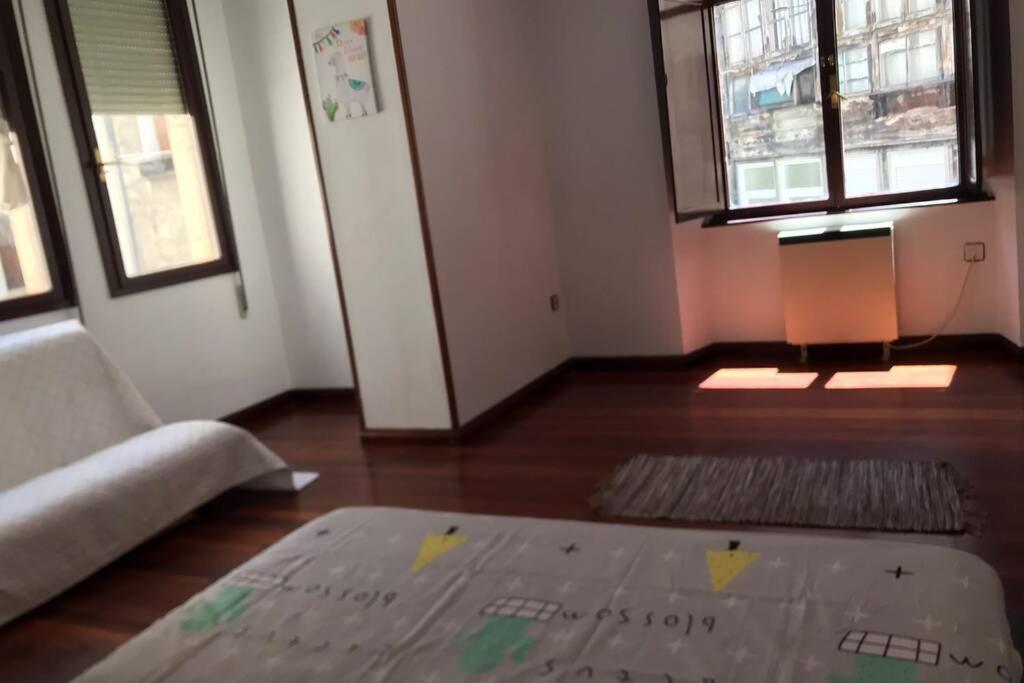 Apartamento En Pleno Centro Catedral 1D Oviedo Kültér fotó