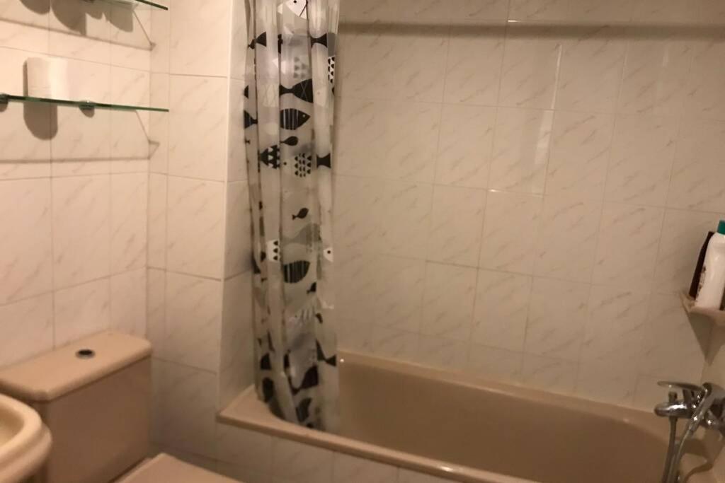 Apartamento En Pleno Centro Catedral 1D Oviedo Kültér fotó
