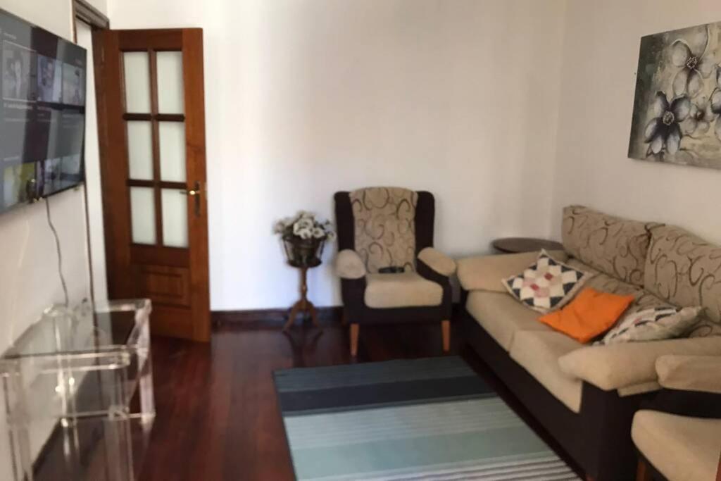 Apartamento En Pleno Centro Catedral 1D Oviedo Kültér fotó