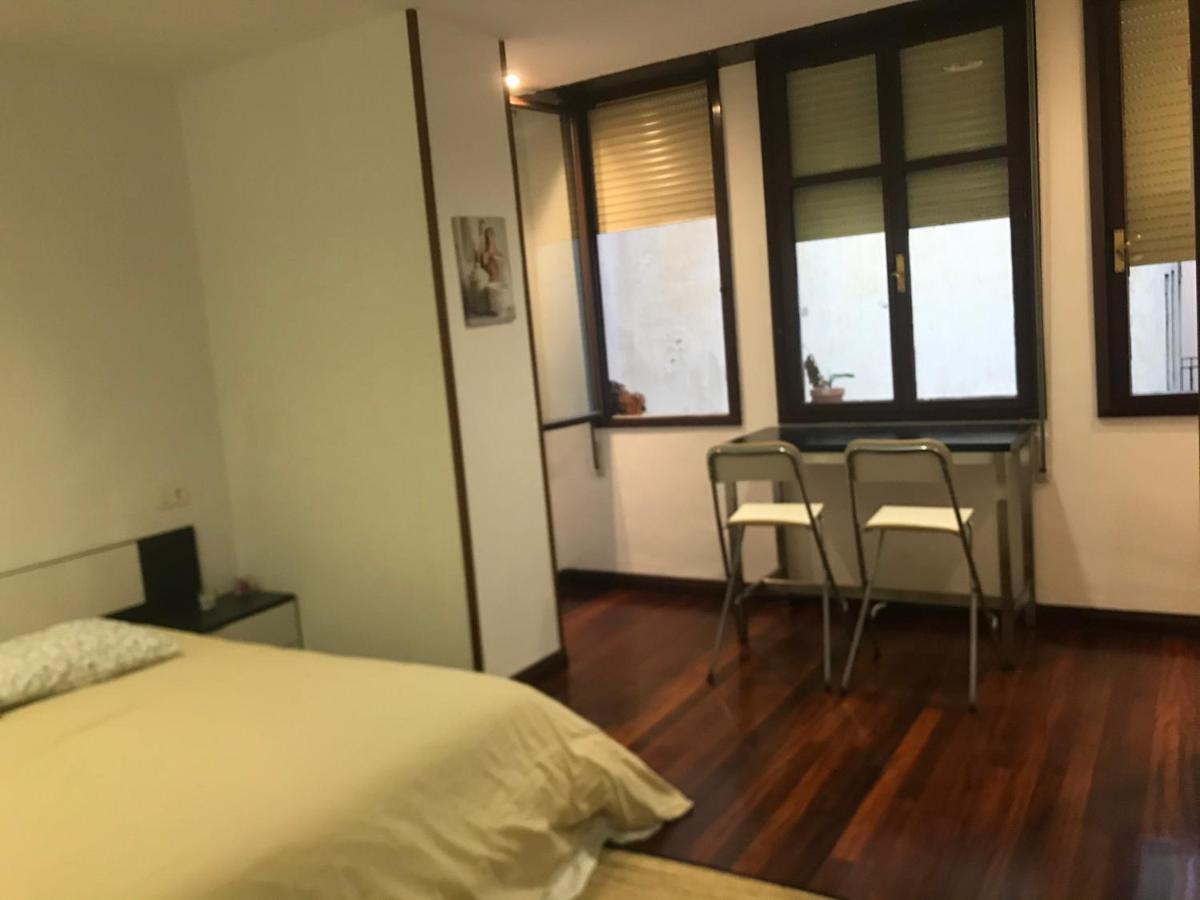 Apartamento En Pleno Centro Catedral 1D Oviedo Kültér fotó
